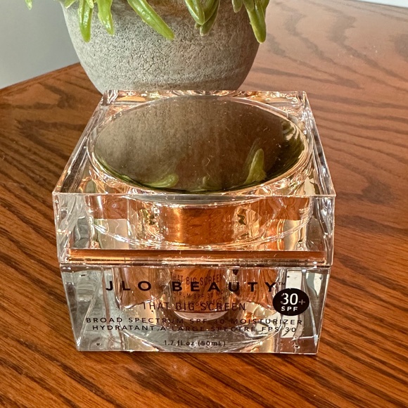 The Big Screen Broad Spectrum SPF 30 Moisturizer - Picture 2 of 4